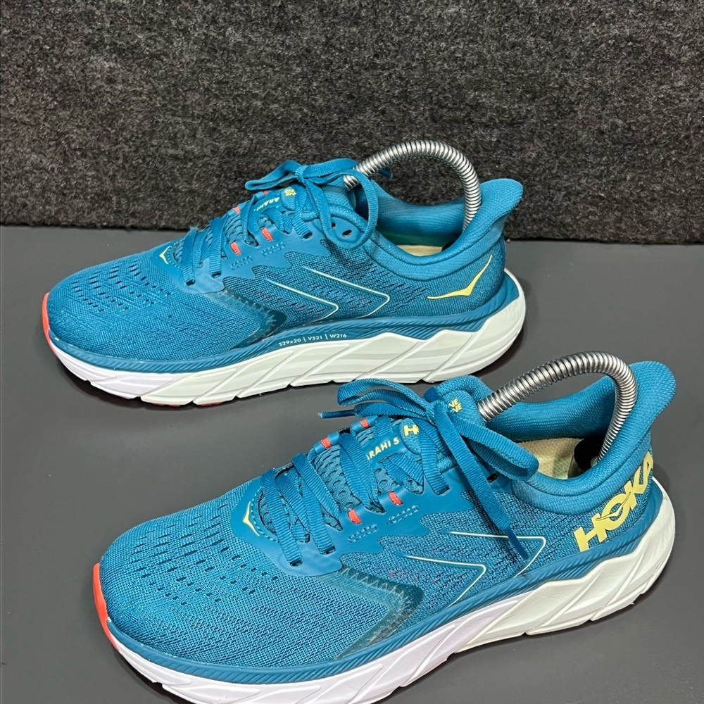 HOKA Women's Arahi 5 Size 6.5 - Picture 8 of 14